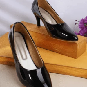 black pencil heel